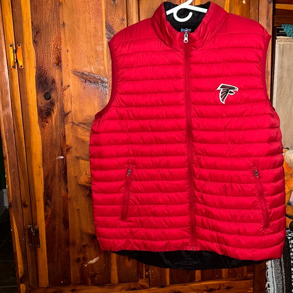 NWT! Atlanta Falcons Puffy Vest
